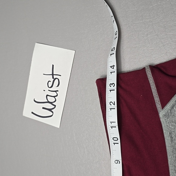3/$15 Cloud chaser maroon and gray active wear leggings women's size large - Picture 6 of 7